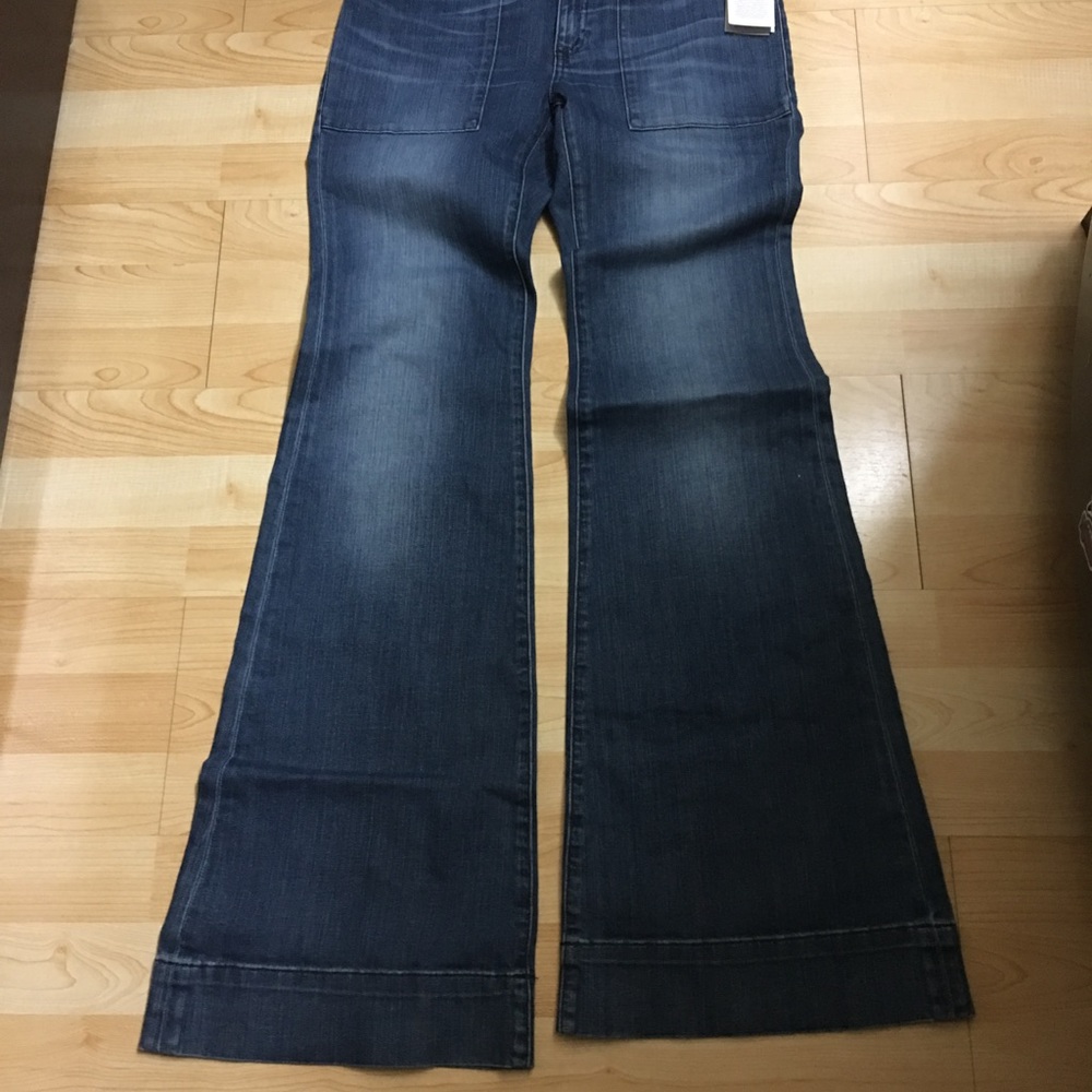 Jean - Picture 2 of 2